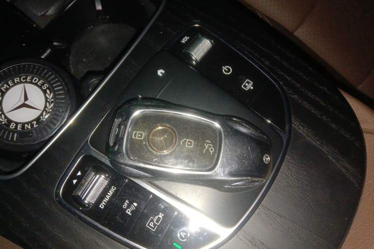 Used Mercedes-Benz E-Class 2023 E 300 L Sport Luxury Edition Vehicle Key