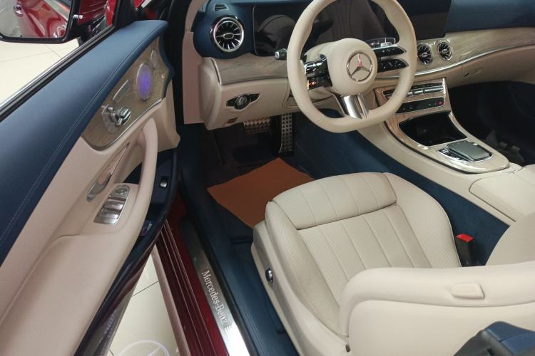 Used Mercedes-Benz E-Class 2023 E 260 Coupe Driver Seat