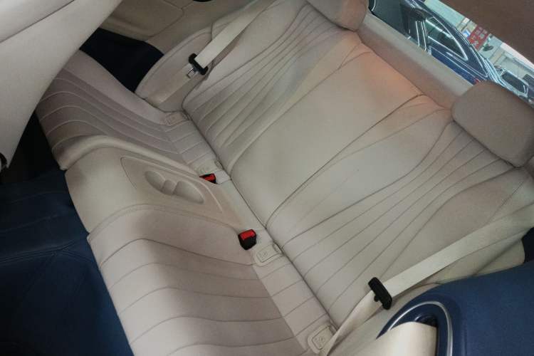 Used Mercedes-Benz E-Class 2023 E 260 Coupe Left Rear Seat
