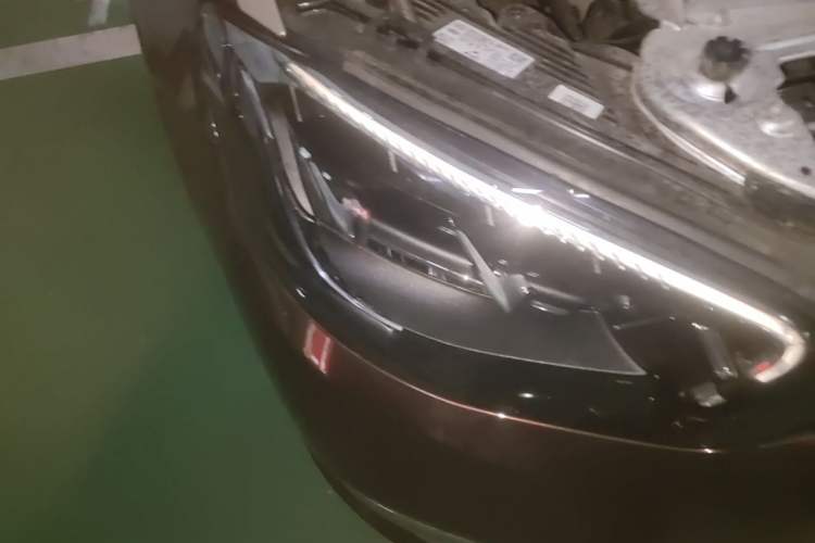 Used Mercedes-Benz E-Class 2023 E 300 L Luxury Model Right Front Headlight