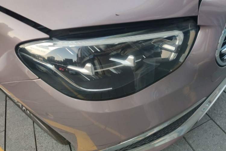 Used Mercedes-Benz E-Class 2023 Updated E 300 L Fashion Edition Right Front Headlight