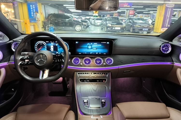 Used Mercedes-Benz E-Class 2023 E 260 L Sport Edition Center Console