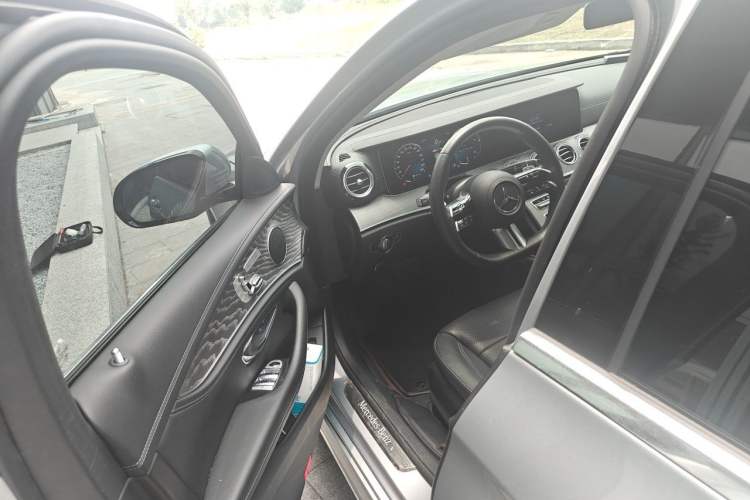 Used Mercedes-Benz E-Class 2023 E 300 L Sport Luxury Edition Driver Seat