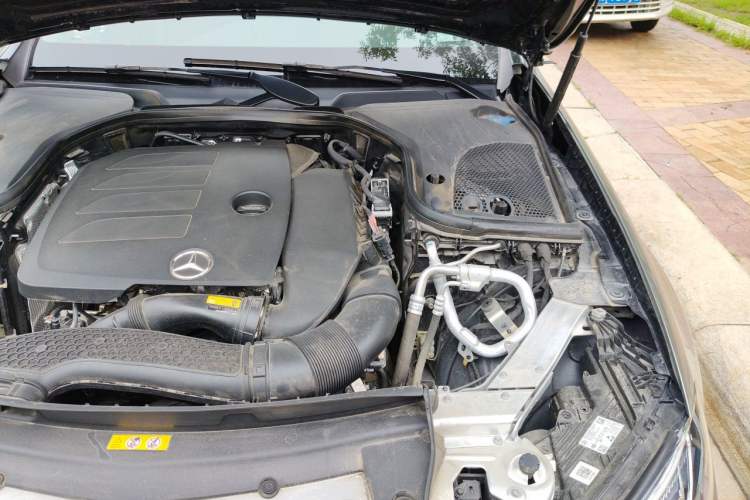 Used Mercedes-Benz E-Class 2023 E 260 L 4MATIC Engine Bay Left