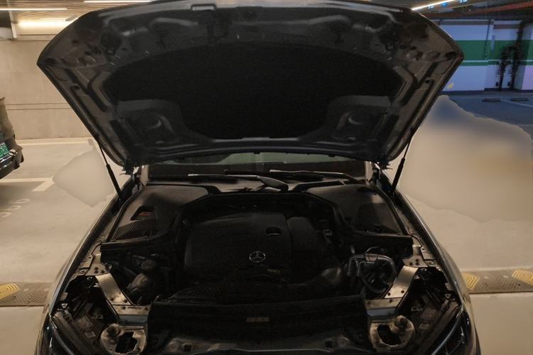 Used Mercedes-Benz E-Class 2023 Updated E 300 L Fashion Edition Engine Bay