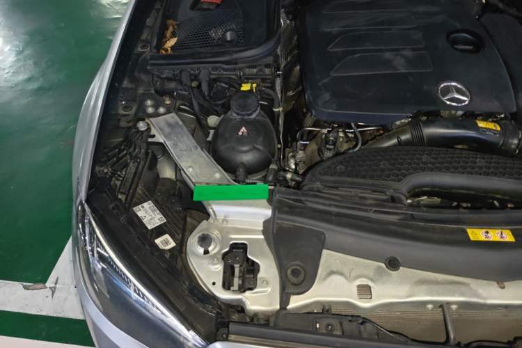 Used Mercedes-Benz E-Class 2023 E 300 L Luxury Model Engine Bay Right