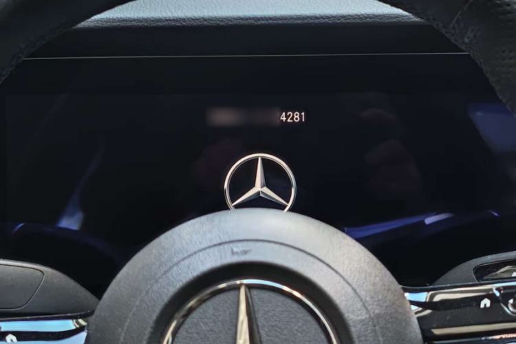 Used Mercedes-Benz E-Class 2023 E 260 Stylish Sports Edition Exterior 9
