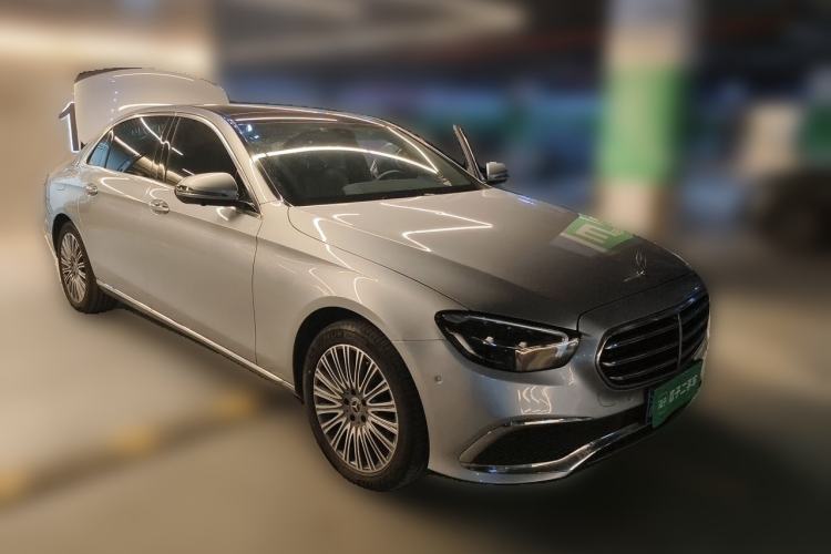 Used Mercedes-Benz E-Class 2023 Updated E 300 L Fashion Edition Front Right 45 Deg