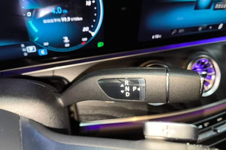 Used Mercedes-Benz E-Class 2023 E 260 L Sport Edition Gear Lever
