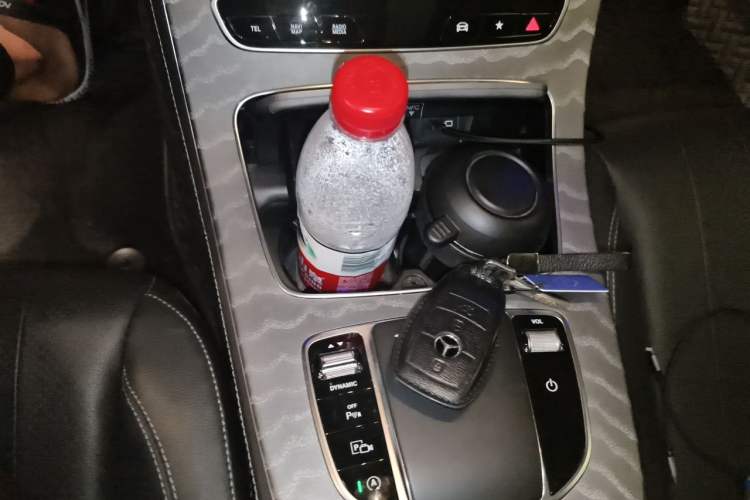 Used Mercedes-Benz E-Class 2023 Updated E 300 L Fashion Edition Gear Lever