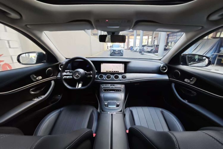 Used Mercedes-Benz E-Class 2023 E 260 Stylish Sports Edition Interior 1
