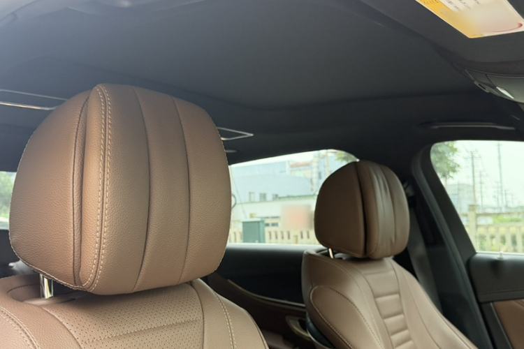 Used Mercedes-Benz E-Class 2023 E 260 L Sport Edition Interior 5