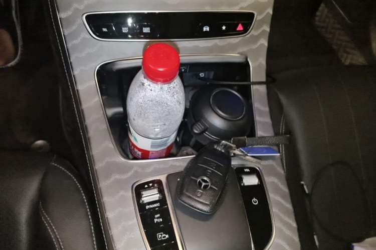 Used Mercedes-Benz E-Class 2023 Updated E 300 L Fashion Edition Vehicle Key