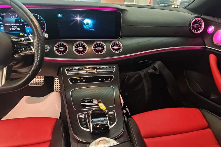 Used Mercedes-Benz E-Class 2023 E 260 Convertible Coupe Audio And AC Panel
