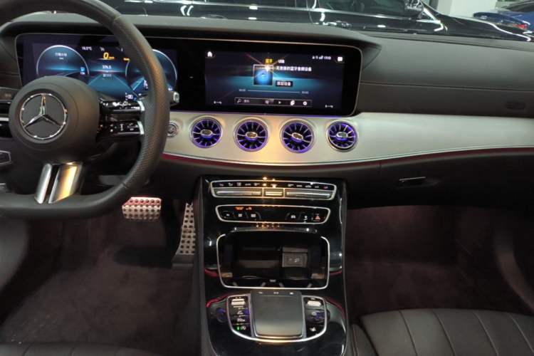 Used Mercedes-Benz E-Class 2023 E 260 Coupe Audio And AC Panel