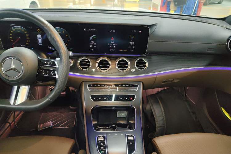 Used Mercedes-Benz E-Class 2023 E 260 L Sport Edition Audio And AC Panel