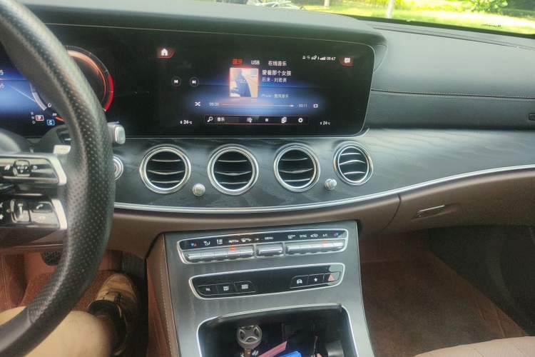 Used Mercedes-Benz E-Class 2023 E 300 Stylish Sports Edition Audio And AC Panel
