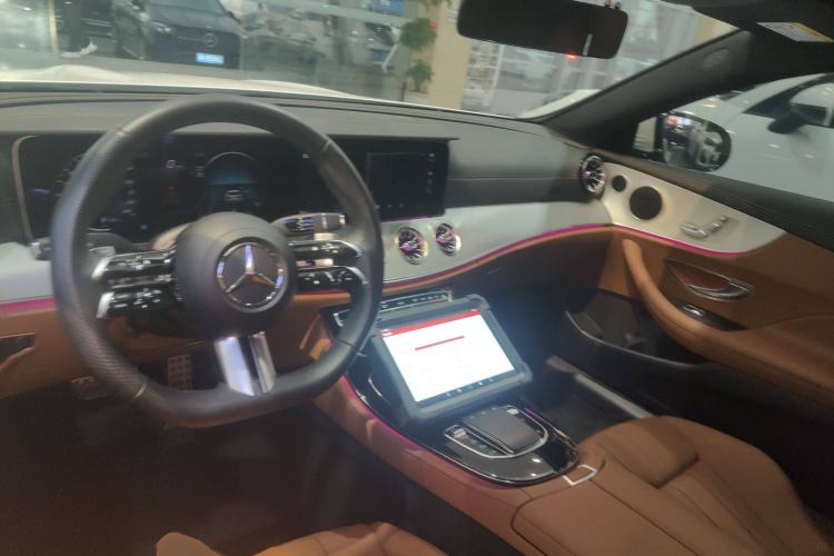 Used Mercedes-Benz E-Class 2023 E 260 Coupe Center Console
