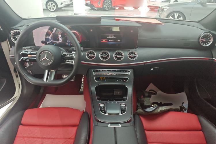 Used Mercedes-Benz E-Class 2023 E 260 Coupe Center Console