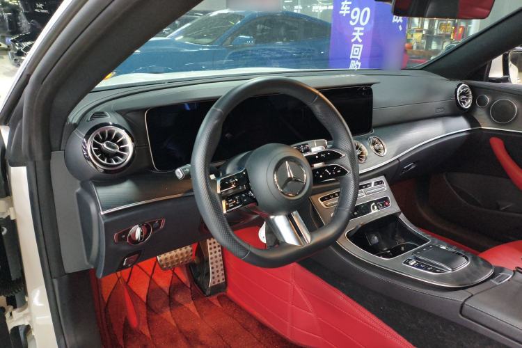 Used Mercedes-Benz E-Class 2023 E 260 Coupe Center Console