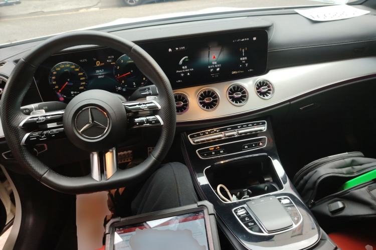 Used Mercedes-Benz E-Class 2023-Year Restyled E 260 Coupe Center Console