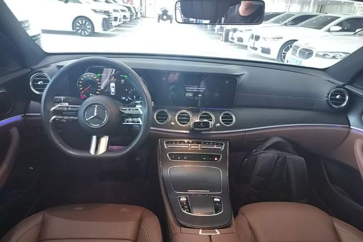 Used Mercedes-Benz E-Class 2023 Restyled E 300 L Sporty and Stylish Edition Center Console