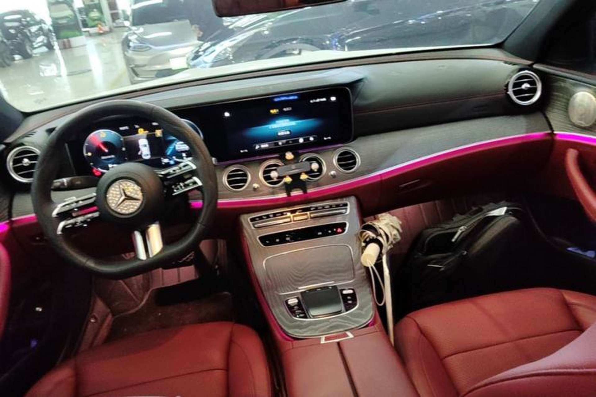 Used Mercedes-Benz E-Class 2023 E 300 L Sport Luxury Edition Center Console