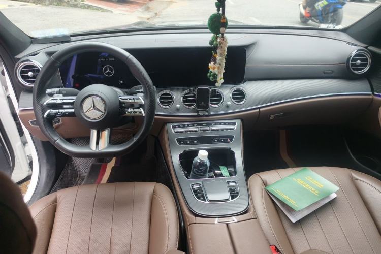 Used Mercedes-Benz E-Class 2023 E 300 Stylish Sports Edition Center Console