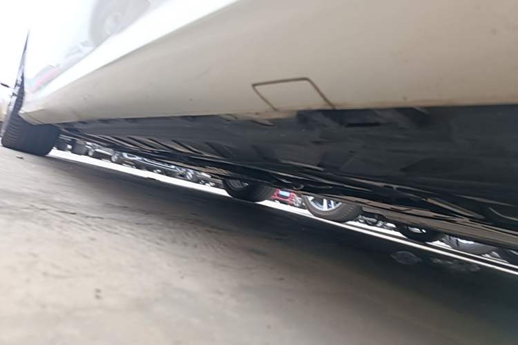 Used Mercedes-Benz E-Class 2023 E 260 Coupe Chassis Rear Left