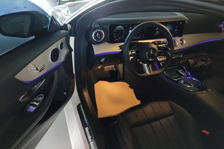 Used Mercedes-Benz E-Class 2023 E 260 Coupe Driver Seat