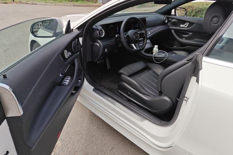 Used Mercedes-Benz E-Class 2023 E 260 Coupe Driver Seat