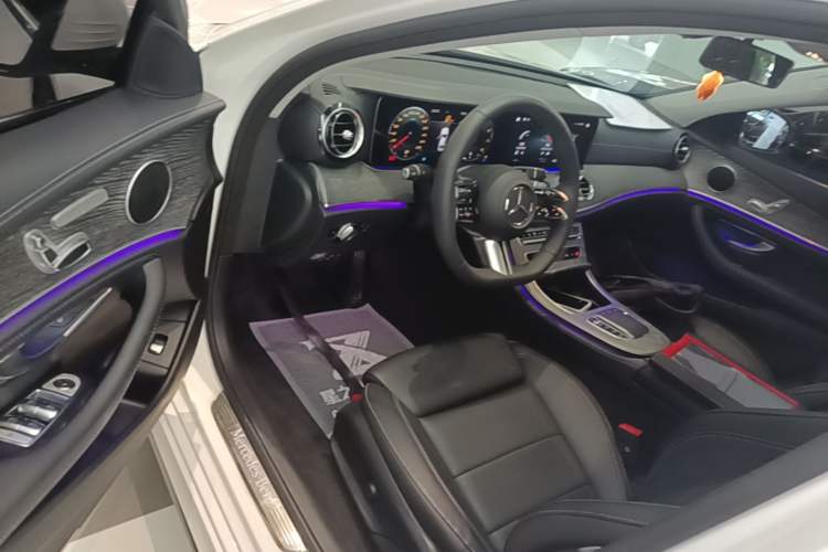 Used Mercedes-Benz E-Class 2023 Restyled E 260 L Sport Edition Driver Seat