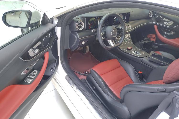 Used Mercedes-Benz E-Class 2023 E 300 Coupe Driver Seat