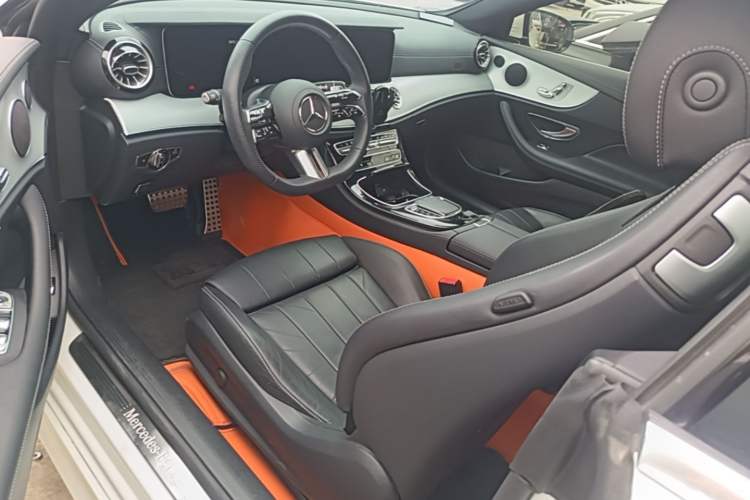 Used Mercedes-Benz E-Class 2023 E 260 Coupe Driver Seat