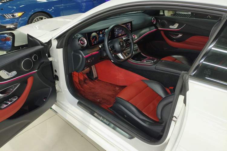 Used Mercedes-Benz E-Class 2023 E 260 Coupe Driver Seat