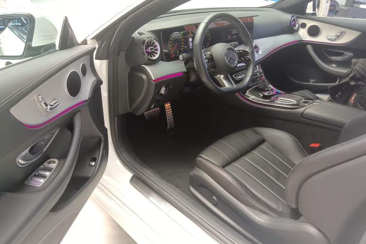 Used Mercedes-Benz E-Class 2023 E 260 Coupe Driver Seat