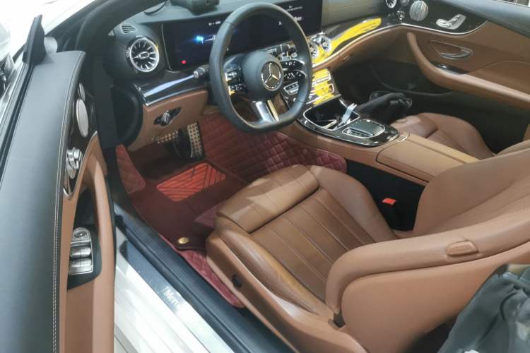 Used Mercedes-Benz E-Class 2023 E 260 Coupe Driver Seat
