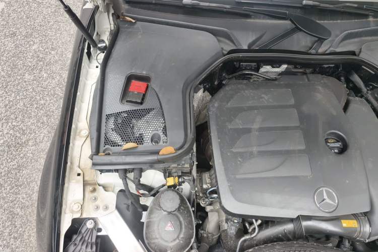 Used Mercedes-Benz E-Class 2023 E 300 Stylish Sports Edition Engine Bay Right