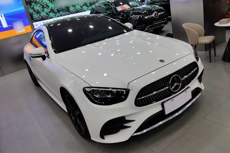 Used Mercedes-Benz E-Class 2023 E 260 Coupe Exterior 1