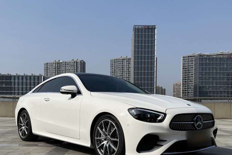 Used Mercedes-Benz E-Class 2023 E 300 Coupe Exterior 1