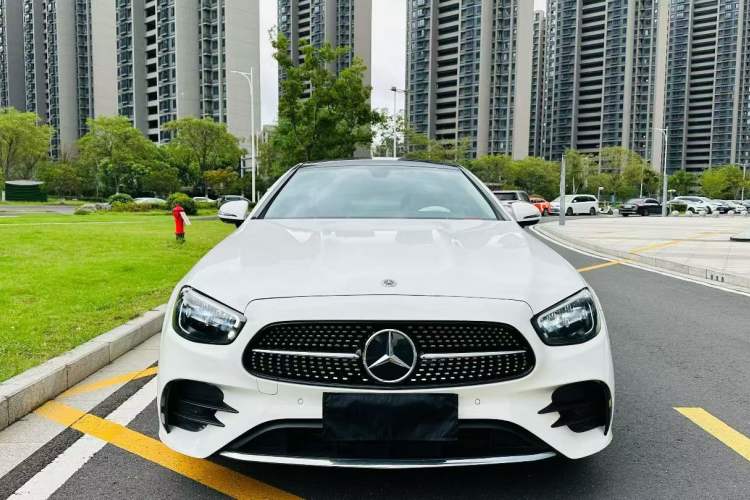 Used Mercedes-Benz E-Class 2023-Year Restyled E 260 Coupe Exterior 1