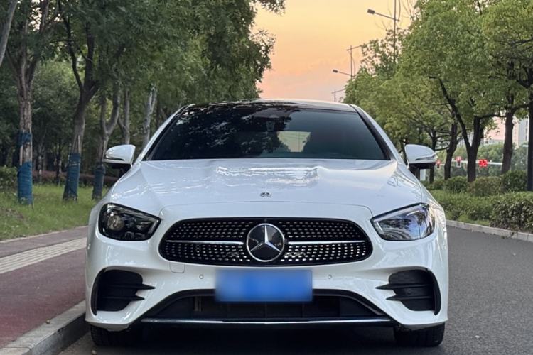 Used Mercedes-Benz E-Class 2023 E 300 Coupe Exterior 1