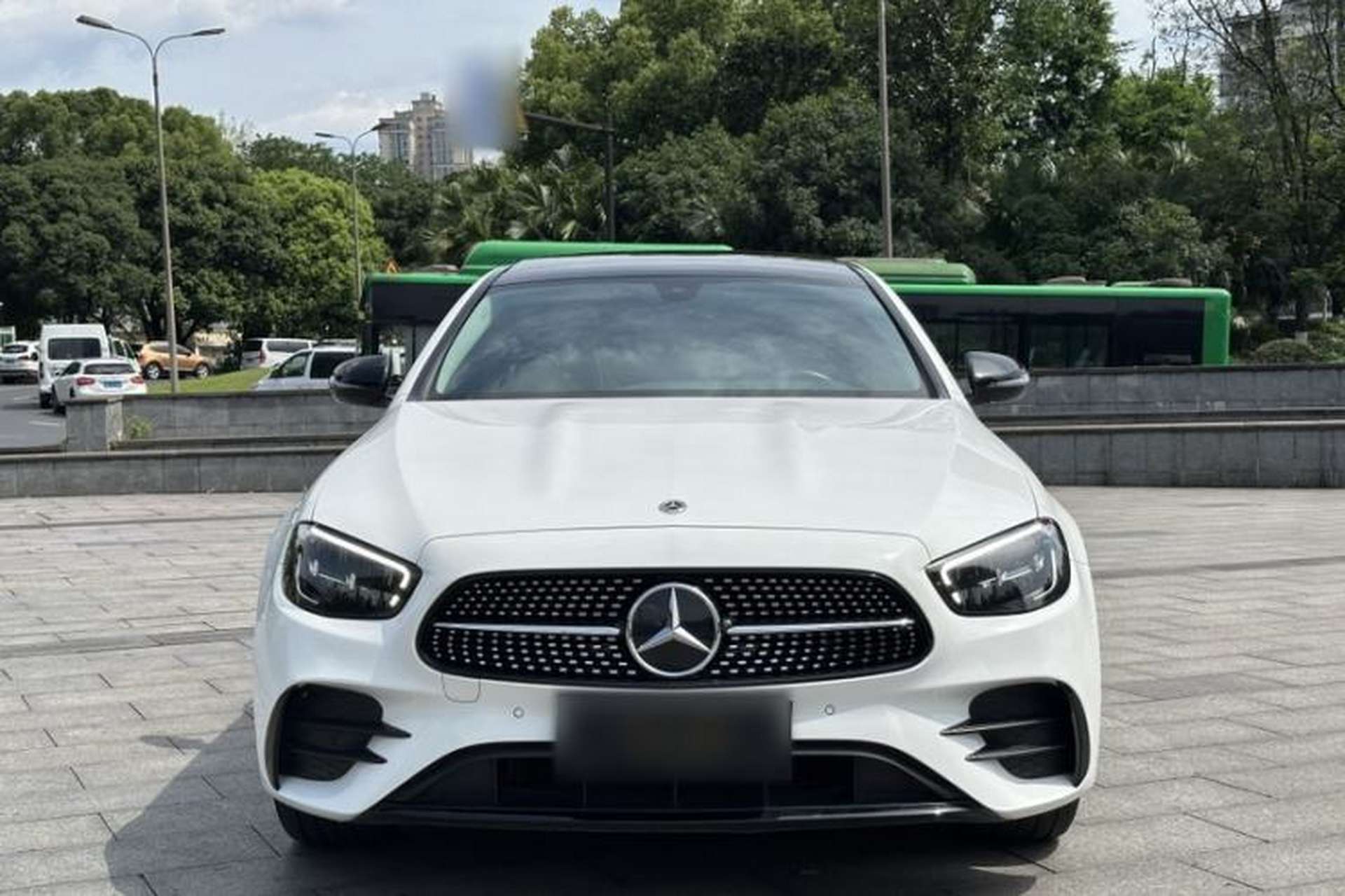 Used Mercedes-Benz E-Class 2023 E 260 Stylish Sports Edition Exterior 1