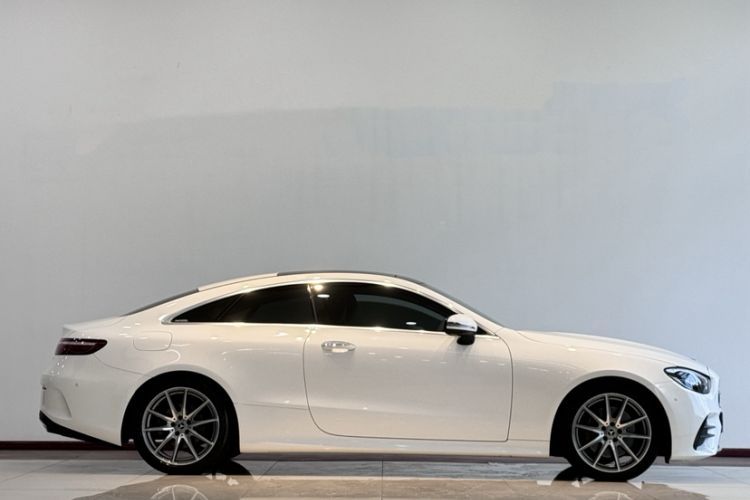 Used Mercedes-Benz E-Class 2023-Year Restyled E 260 Coupe Exterior 2