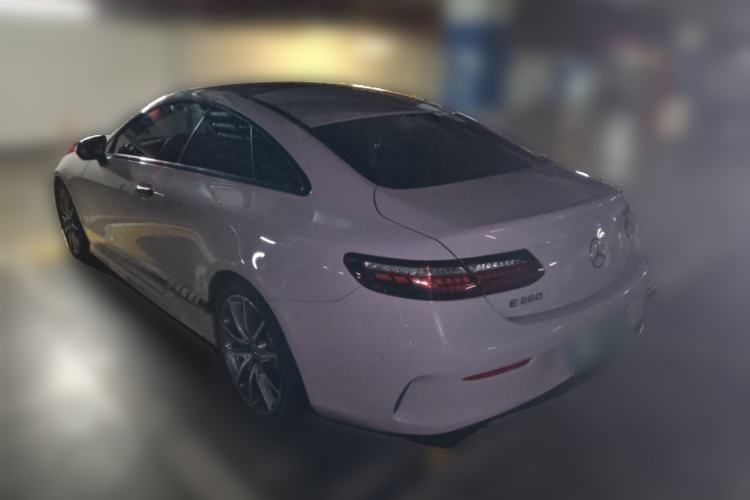 Used Mercedes-Benz E-Class 2023 E 260 Coupe Exterior 3