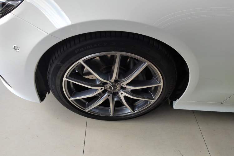 Used Mercedes-Benz E-Class 2023 Restyled E 260 Convertible Coupe Exterior 3