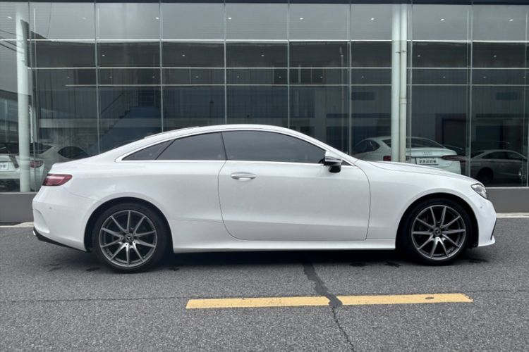 Used Mercedes-Benz E-Class 2023-Year Restyled E 260 Coupe Exterior 4