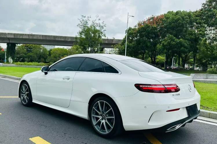 Used Mercedes-Benz E-Class 2023-Year Restyled E 260 Coupe Exterior 4