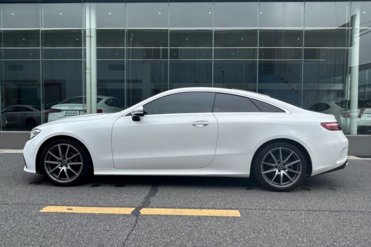 Used Mercedes-Benz E-Class 2023-Year Restyled E 260 Coupe Exterior 5