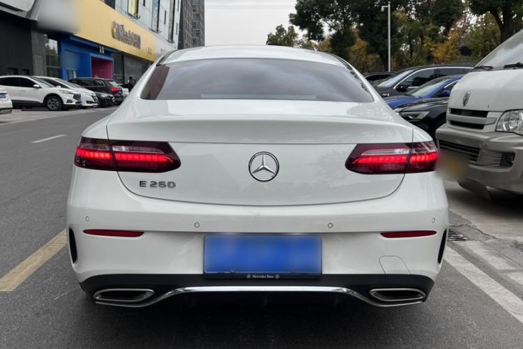 Used Mercedes-Benz E-Class 2023 E 260 Coupe Exterior 5